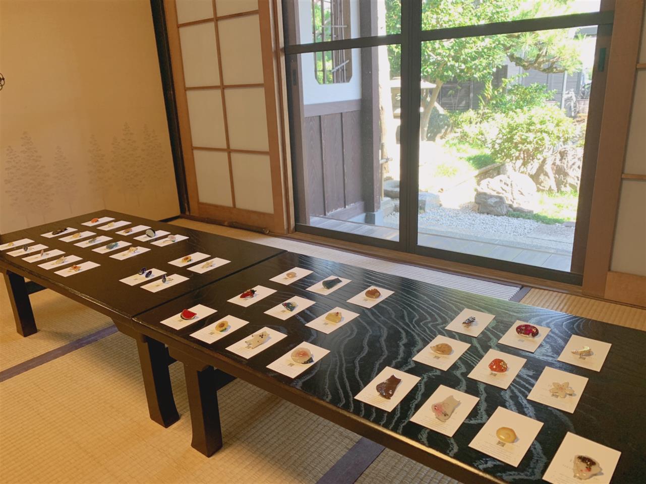 今日から18日までnio日本画絵具アクセサリー教室 生徒作品展です3